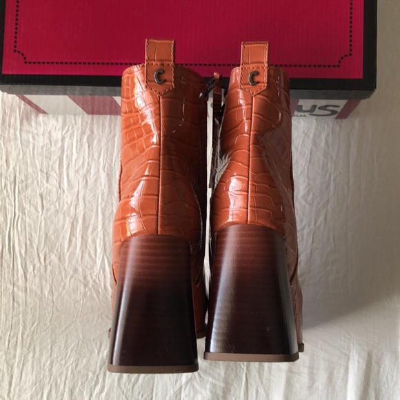 Women's Pascha Block-Heel Dress Booties - Picture 4 of 11